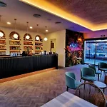 酒店 由特尼亚酒店 3*