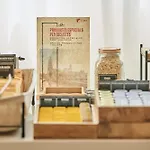 由特尼亚酒店 赫罗纳