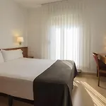 酒店 由特尼亚酒店