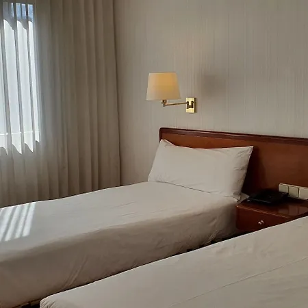 Ultonia Hotel
