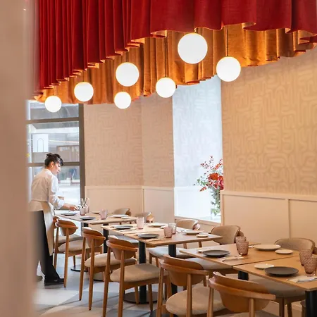 ホテル ウルトニア ジローナ