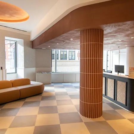 ウルトニア ホテル 3*