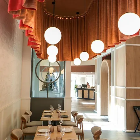 ウルトニア ホテル