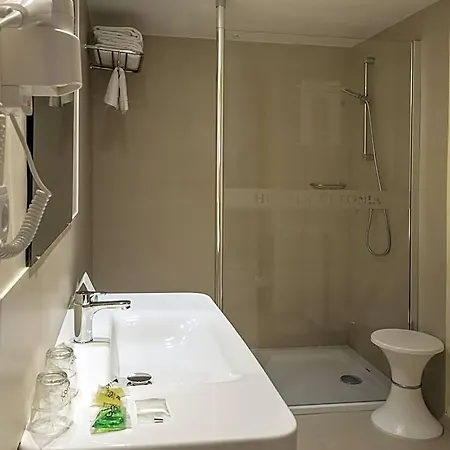 Ultonia 3* Gerona