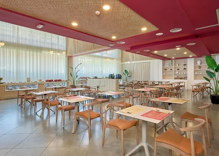 Ultonia 3* Girona